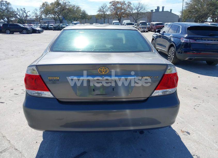 Photo 16 of 2005 Toyota Camry LE (VIN 4T1BE32KX5U533897)