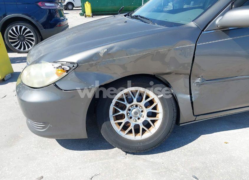 Photo 6 of 2005 Toyota Camry LE (VIN 4T1BE32KX5U533897)