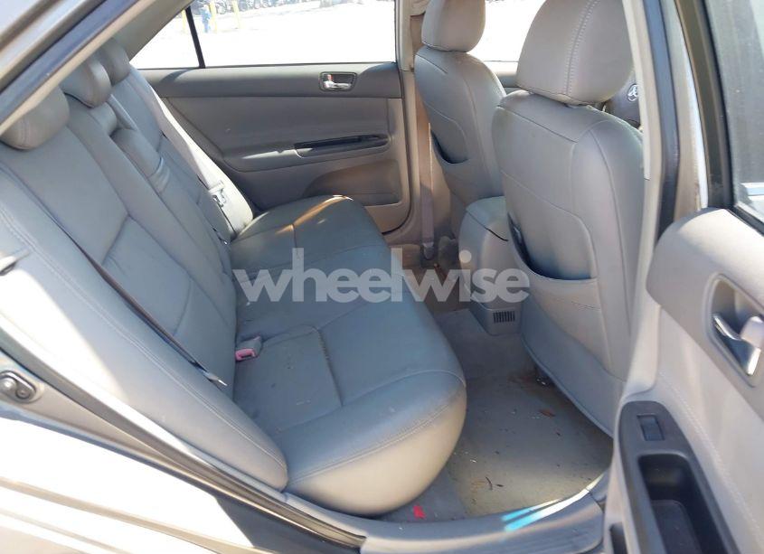 Photo 8 of 2005 Toyota Camry LE (VIN 4T1BE32KX5U533897)