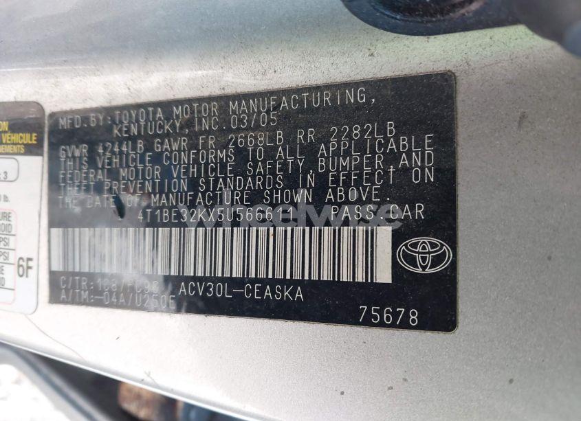 Photo 9 of 2005 Toyota Camry SE (VIN 4T1BE32KX5U566611)