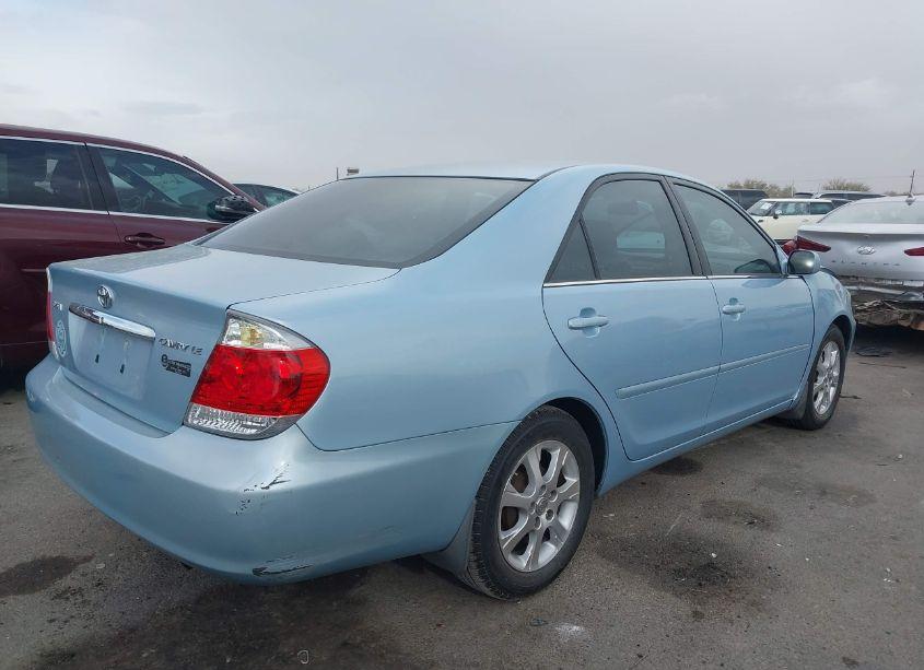 Photo 4 of 2005 Toyota Camry LE (VIN 4T1BE32KX5U570805)