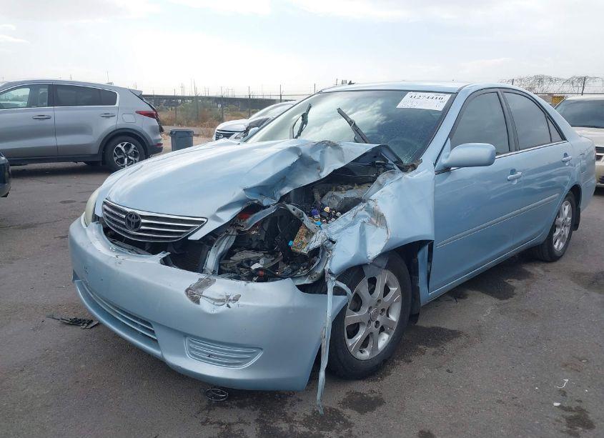 Photo 6 of 2005 Toyota Camry LE (VIN 4T1BE32KX5U570805)