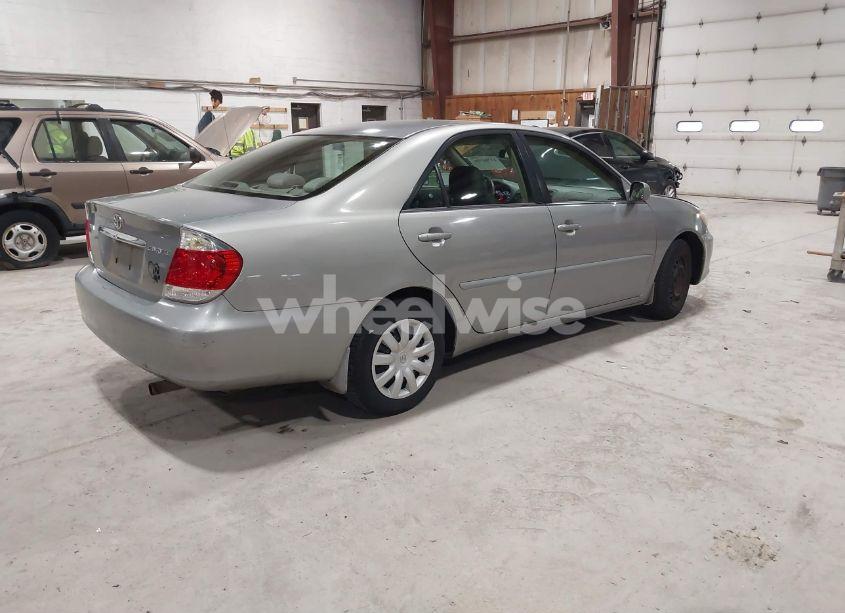 Photo 4 of 2005 Toyota Camry LE (VIN 4T1BE32KX5U603804)