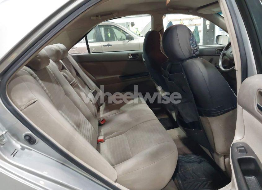 Photo 8 of 2005 Toyota Camry LE (VIN 4T1BE32KX5U603804)