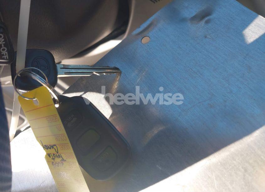 Photo 11 of 2005 Toyota Camry LE (VIN 4T1BE32KX5U613717)