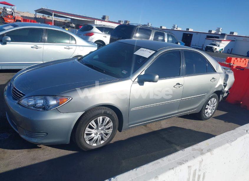 Photo 14 of 2005 Toyota Camry LE (VIN 4T1BE32KX5U613717)
