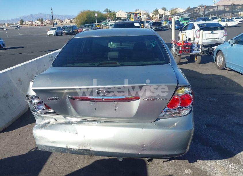 Photo 6 of 2005 Toyota Camry LE (VIN 4T1BE32KX5U613717)
