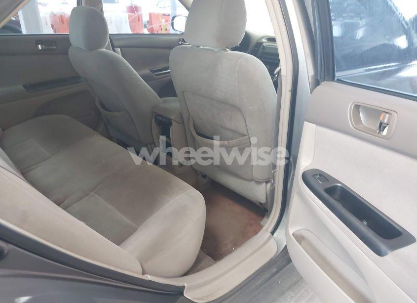 Photo 8 of 2005 Toyota Camry LE (VIN 4T1BE32KX5U614561)