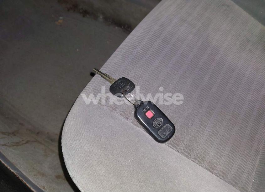 Photo 11 of 2005 Toyota Camry LE/XLE/SE (VIN 4T1BE32KX5U616245)