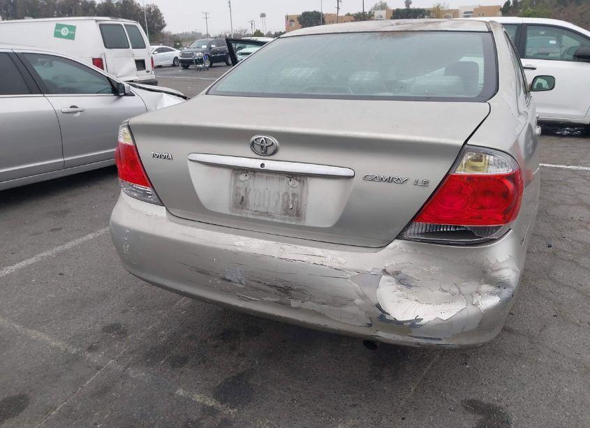 Photo 6 of 2005 Toyota Camry LE (VIN 4T1BE32KX5U953305)