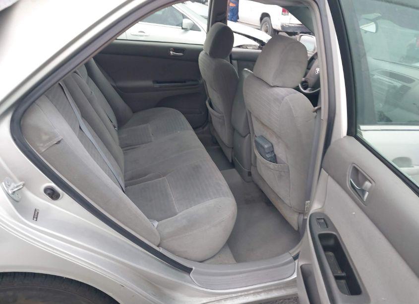 Photo 8 of 2005 Toyota Camry LE (VIN 4T1BE32KX5U953305)