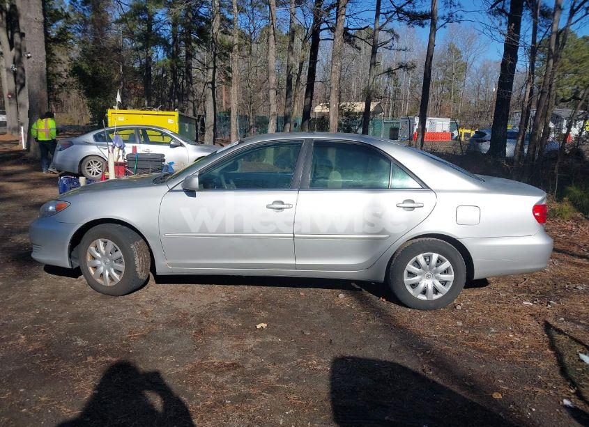 Photo 14 of 2005 Toyota Camry LE (VIN 4T1BE32KX5U981251)
