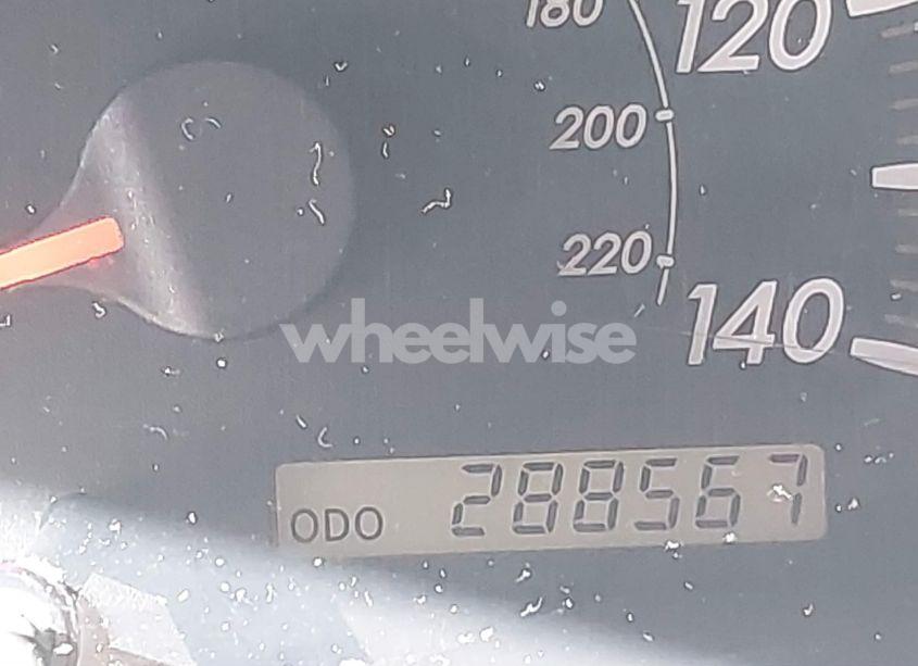 Photo 15 of 2005 Toyota Camry LE (VIN 4T1BE32KX5U981251)