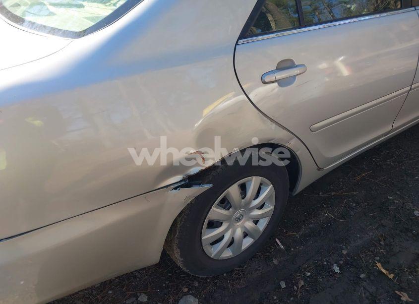 Photo 6 of 2005 Toyota Camry LE (VIN 4T1BE32KX5U981251)