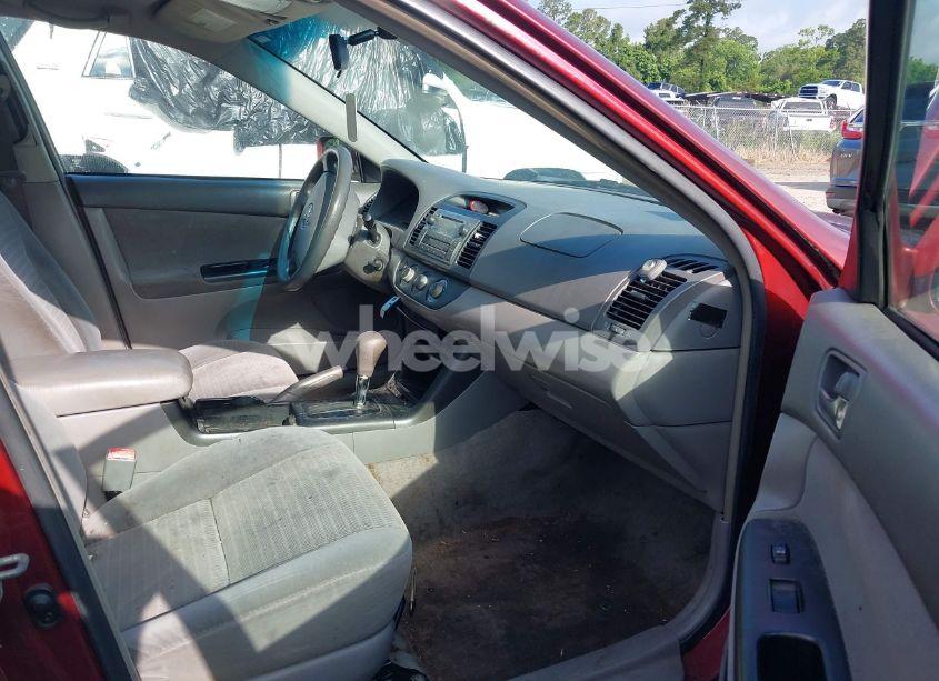 Photo 5 of 2006 Toyota Camry LE (VIN 4T1BE32KX6U143951)