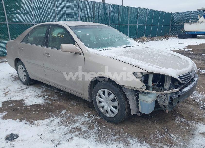 2006 Toyota Camry LE (VIN 4T1BE32KX6U161155) main photo