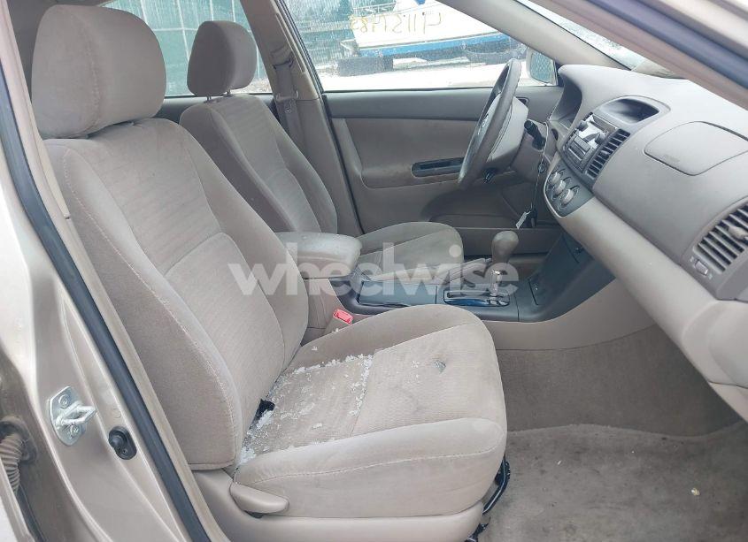 Photo 5 of 2006 Toyota Camry LE (VIN 4T1BE32KX6U161155)