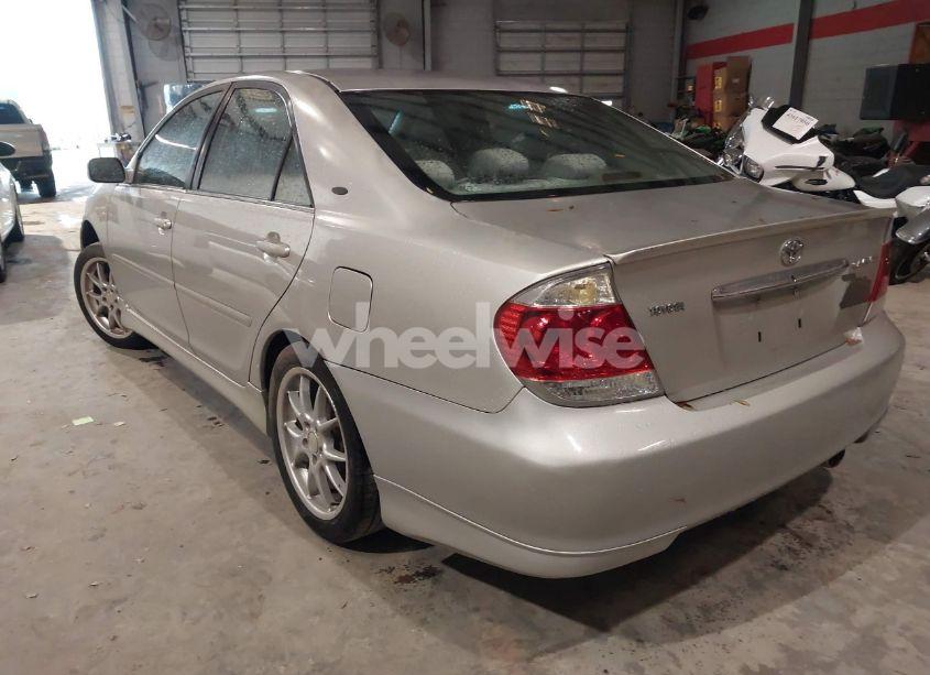 Photo 3 of 2006 Toyota Camry LE (VIN 4T1BE32KX6U676270)