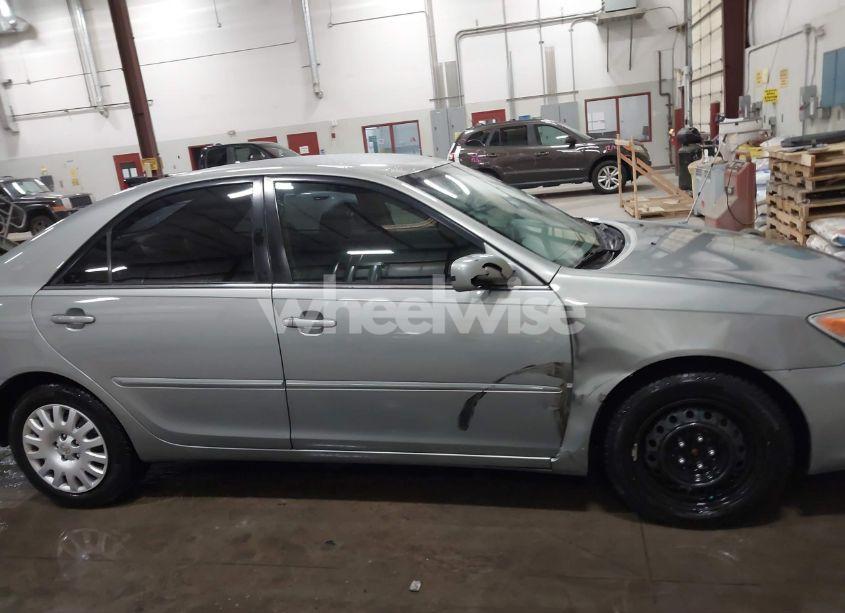 Photo 13 of 2006 Toyota Camry XLE (VIN 4T1BE32KX6U688435)