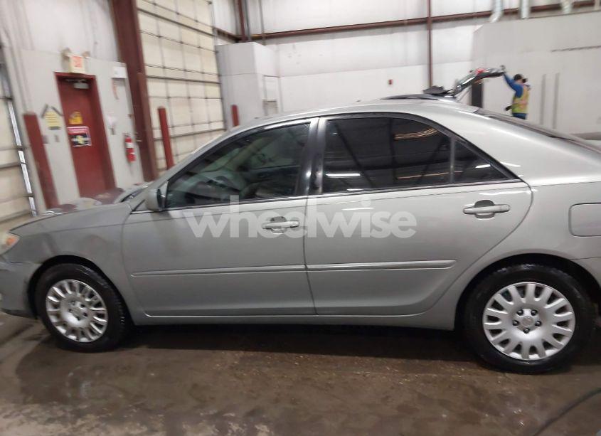 Photo 14 of 2006 Toyota Camry XLE (VIN 4T1BE32KX6U688435)