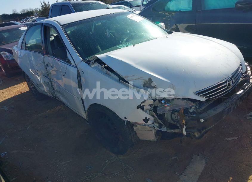 2006 Toyota Camry LE (VIN 4T1BE32KX6U725533) main photo