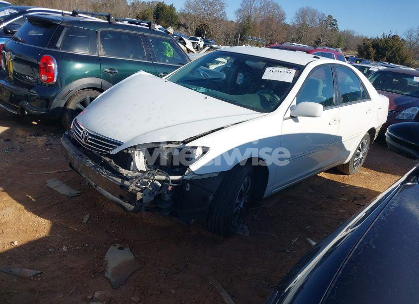 Photo 2 of 2006 Toyota Camry LE (VIN 4T1BE32KX6U725533)