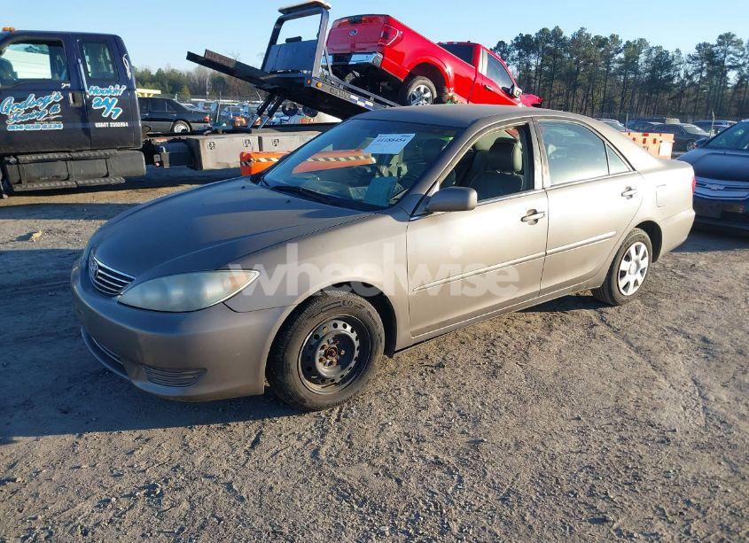 Photo 2 of 2006 Toyota Camry LE (VIN 4T1BE32KX6U729145)