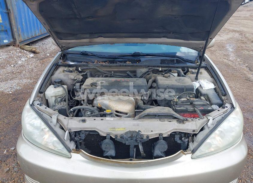 Photo 10 of 2006 Toyota Camry STD (VIN 4T1BE32KX6U735477)