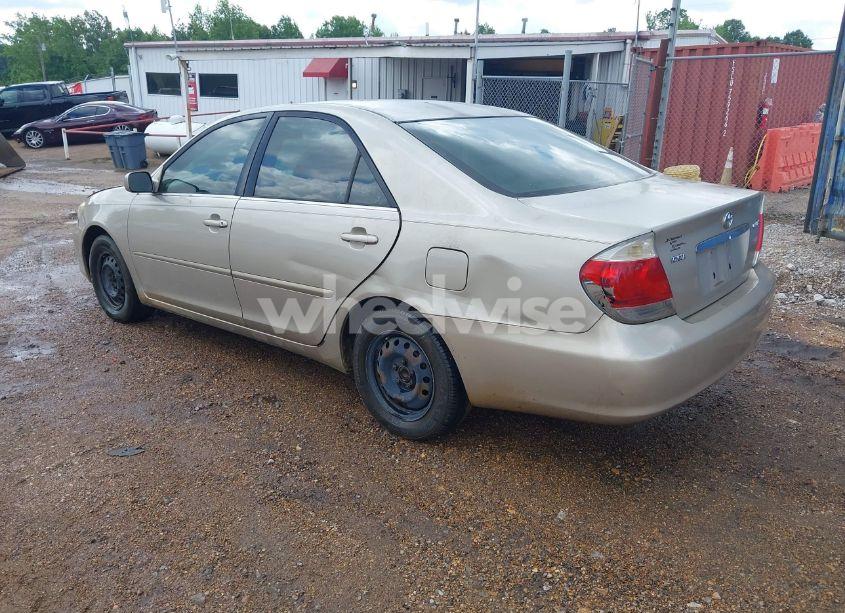 Photo 3 of 2006 Toyota Camry STD (VIN 4T1BE32KX6U735477)