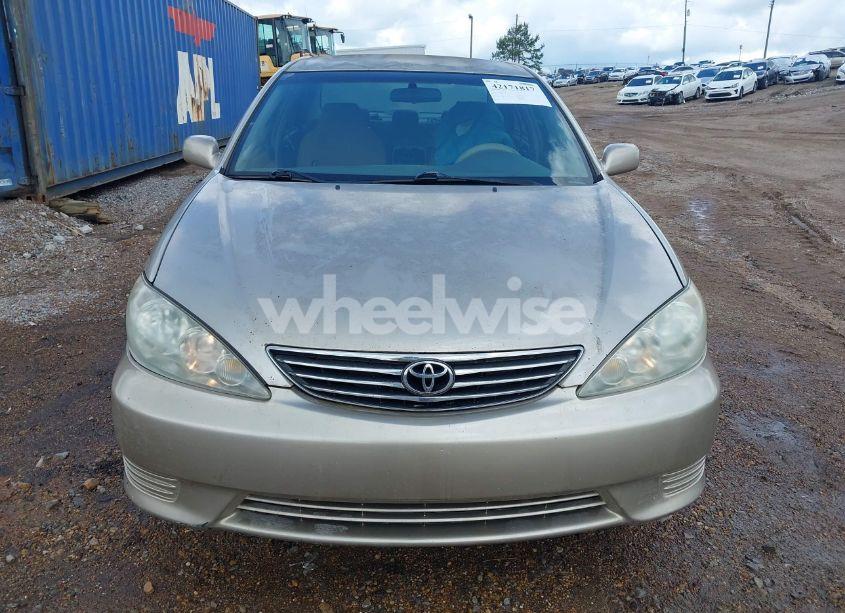 Photo 6 of 2006 Toyota Camry STD (VIN 4T1BE32KX6U735477)