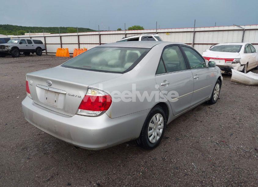 Photo 4 of 2006 Toyota Camry LE (VIN 4T1BE32KX6U736645)