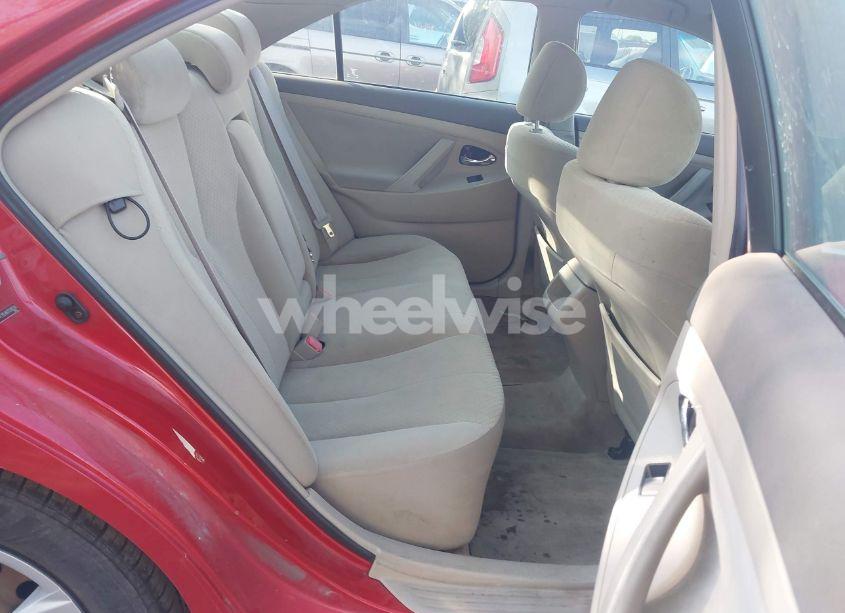 Photo 8 of 2007 Toyota Camry LE (VIN 4T1BE46K07U006504)