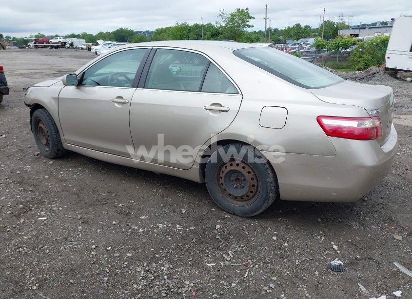 Photo 3 of 2007 Toyota Camry LE (VIN 4T1BE46K07U006986)
