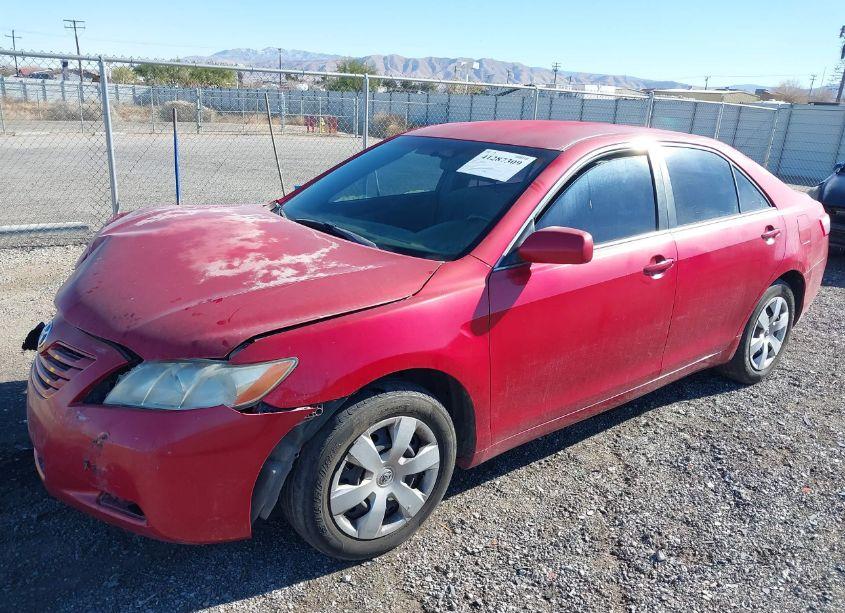 Photo 2 of 2007 Toyota Camry LE (VIN 4T1BE46K07U007071)