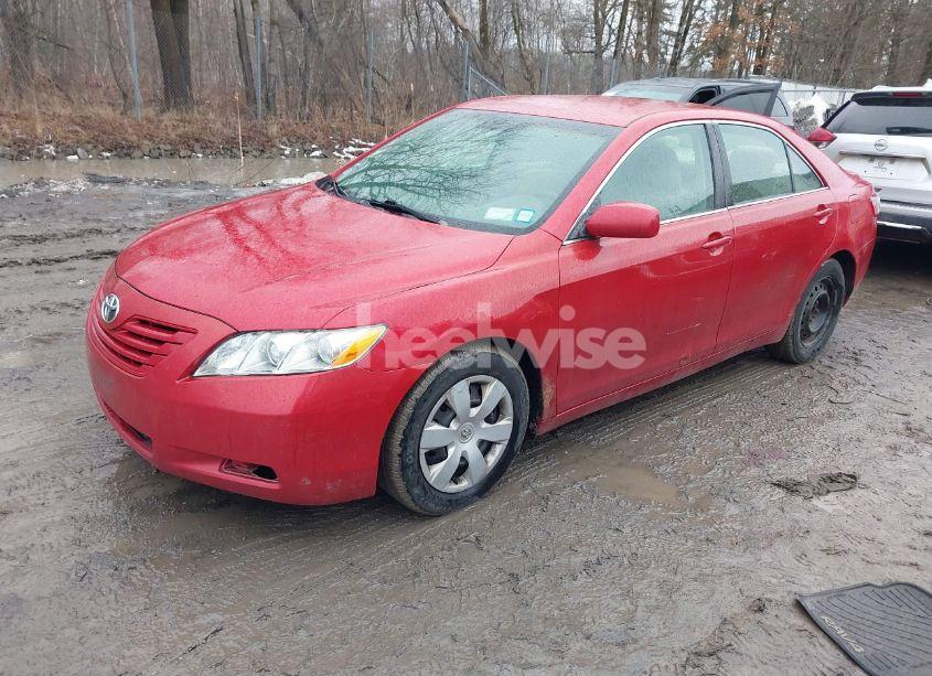 Photo 2 of 2007 Toyota Camry LE (VIN 4T1BE46K07U013467)