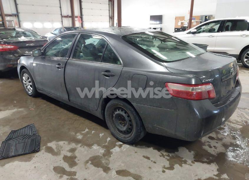 Photo 3 of 2007 Toyota Camry LE (VIN 4T1BE46K07U013565)