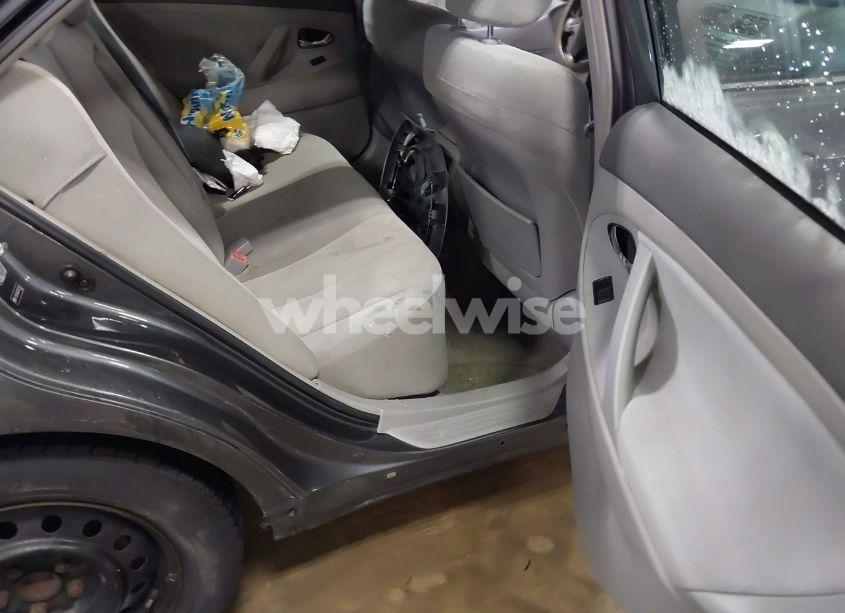 Photo 8 of 2007 Toyota Camry LE (VIN 4T1BE46K07U013565)