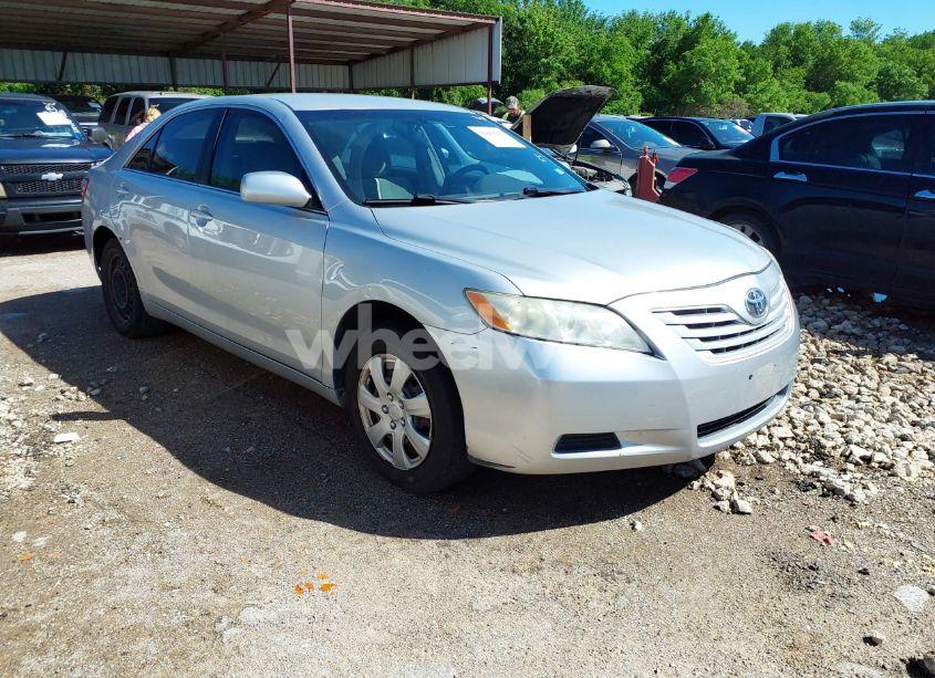2007 Toyota Camry LE (VIN 4T1BE46K07U015770) main photo