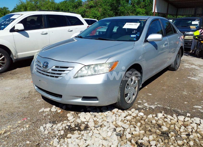 Photo 2 of 2007 Toyota Camry LE (VIN 4T1BE46K07U015770)