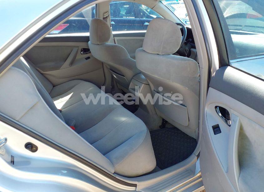 Photo 8 of 2007 Toyota Camry LE (VIN 4T1BE46K07U015770)