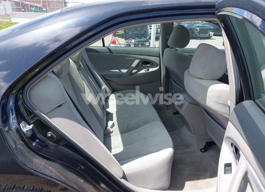 Photo 8 of 2007 Toyota Camry LE (VIN 4T1BE46K07U046971)