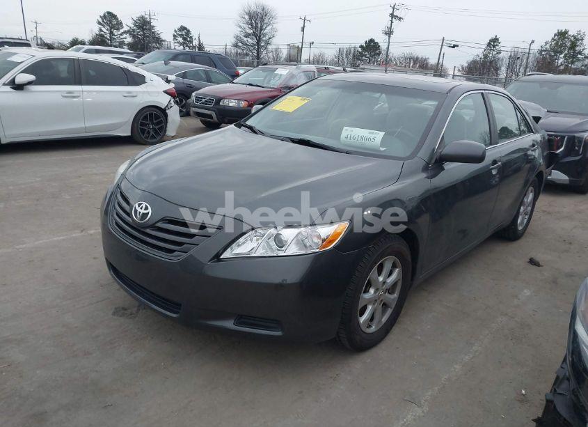 Photo 2 of 2007 Toyota Camry LE (VIN 4T1BE46K07U058117)