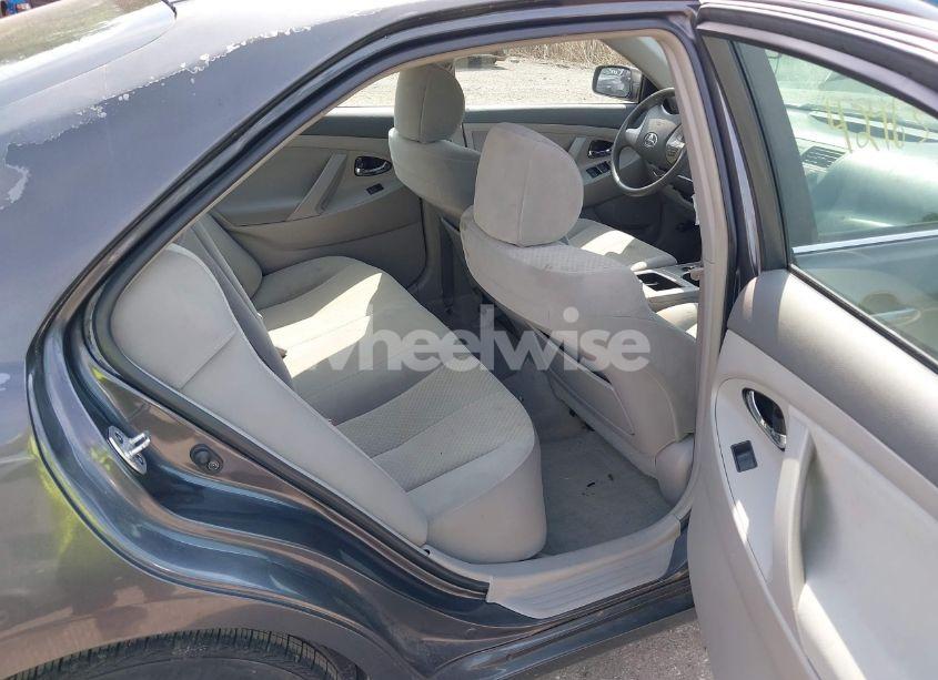 Photo 8 of 2007 Toyota Camry LE (VIN 4T1BE46K07U090694)