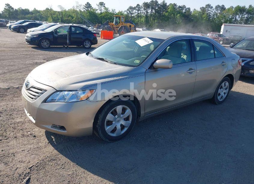 Photo 2 of 2007 Toyota Camry LE (VIN 4T1BE46K07U100351)