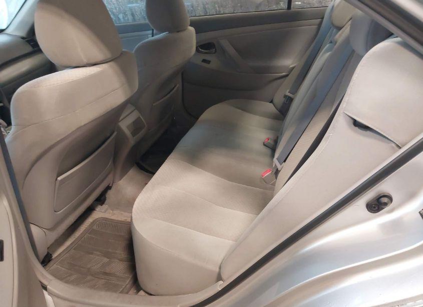 Photo 8 of 2007 Toyota Camry LE (VIN 4T1BE46K07U187037)