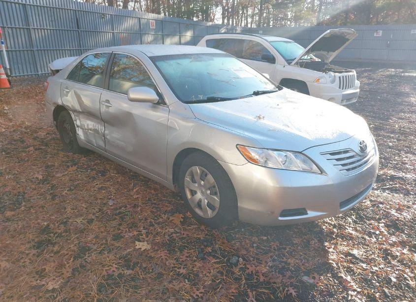 2007 Toyota Camry LE (VIN 4T1BE46K07U195008) main photo