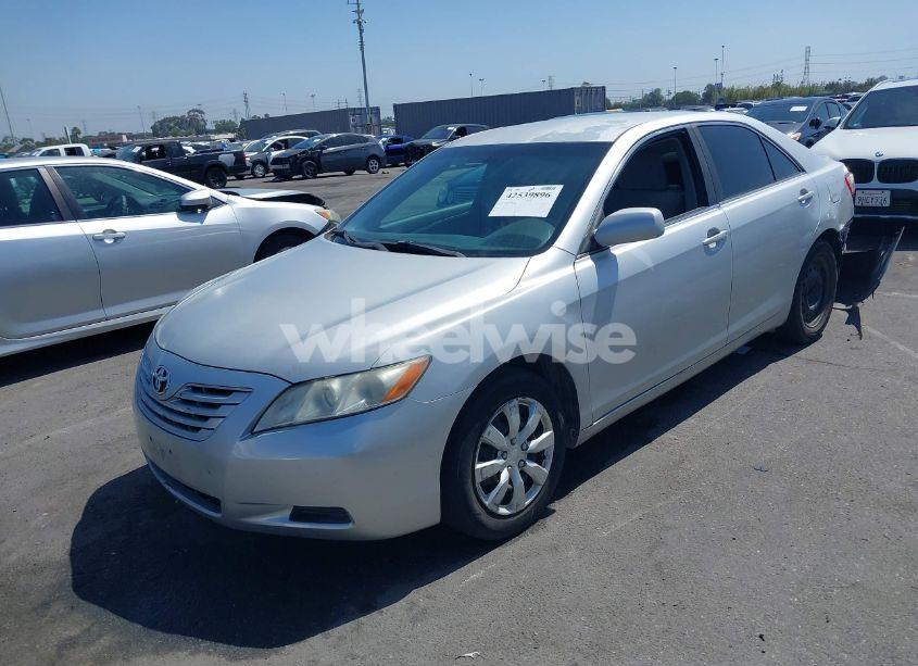 Photo 2 of 2007 Toyota Camry LE (VIN 4T1BE46K07U517601)