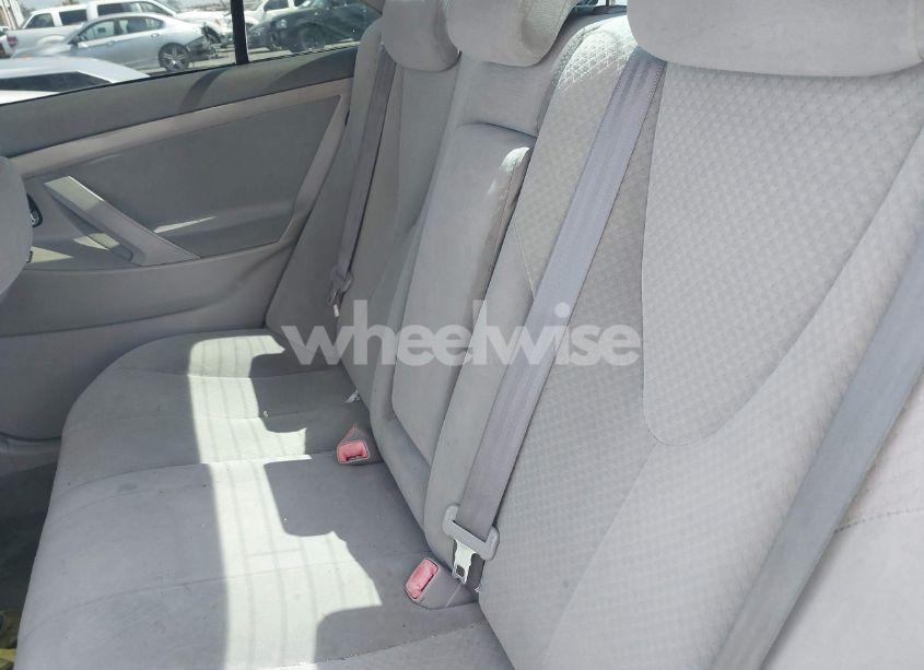 Photo 8 of 2007 Toyota Camry LE (VIN 4T1BE46K07U517601)