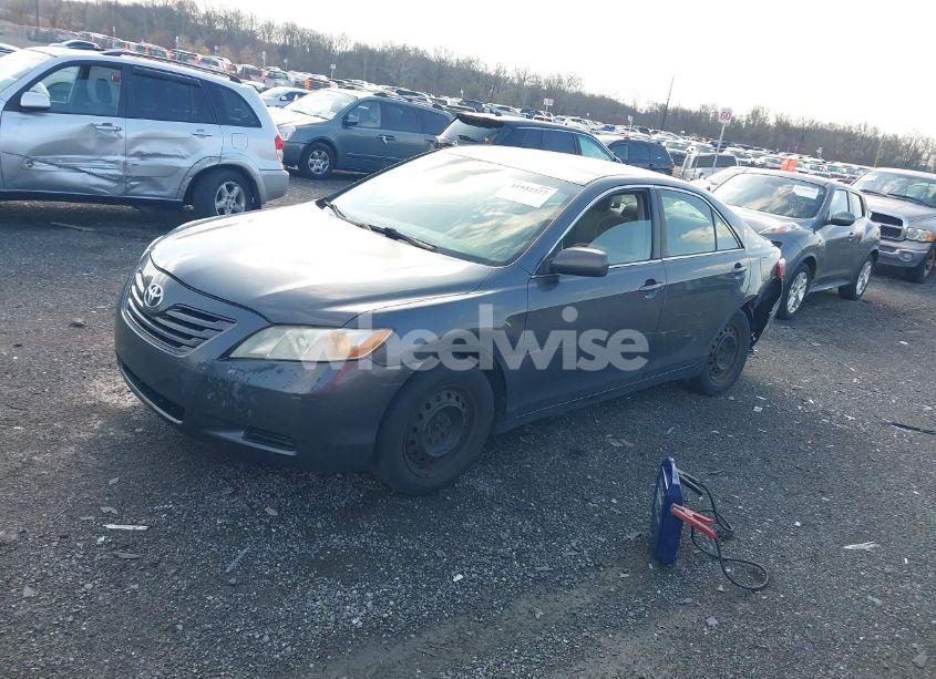 Photo 2 of 2007 Toyota Camry LE (VIN 4T1BE46K07U521891)