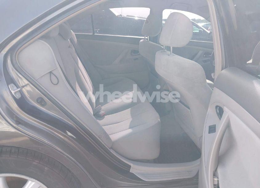 Photo 8 of 2007 Toyota Camry LE (VIN 4T1BE46K07U577135)